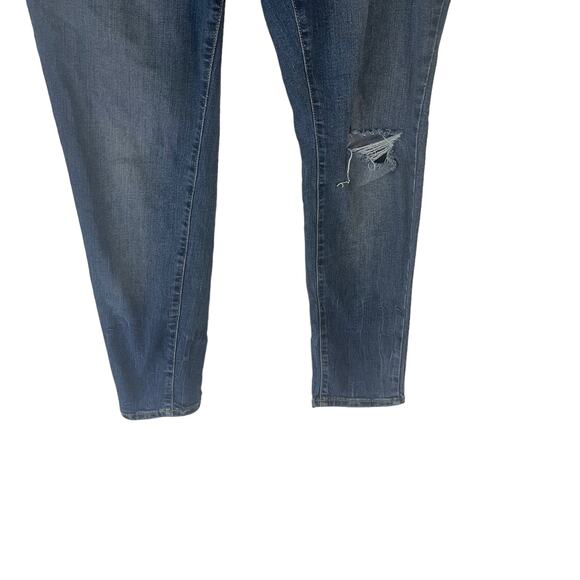 Old Navy Women's Size 14 Rockstar Mid Rise Medium Wash Skinny Jeans - Picture 3 of 10